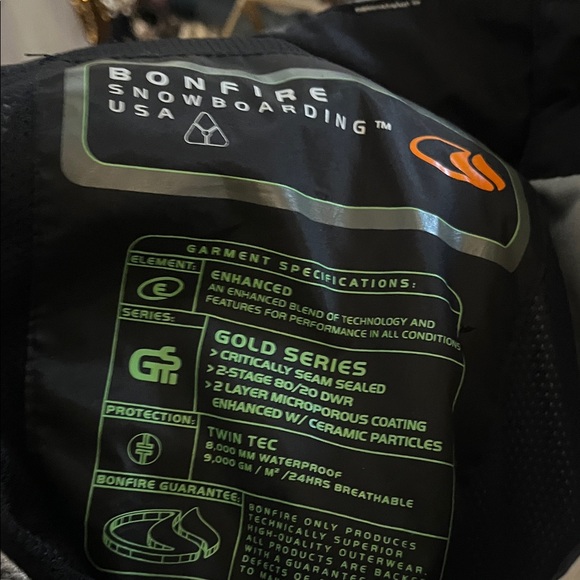 Women's Gray Ski Or Snowboarding Pants - Picture 8 of 8